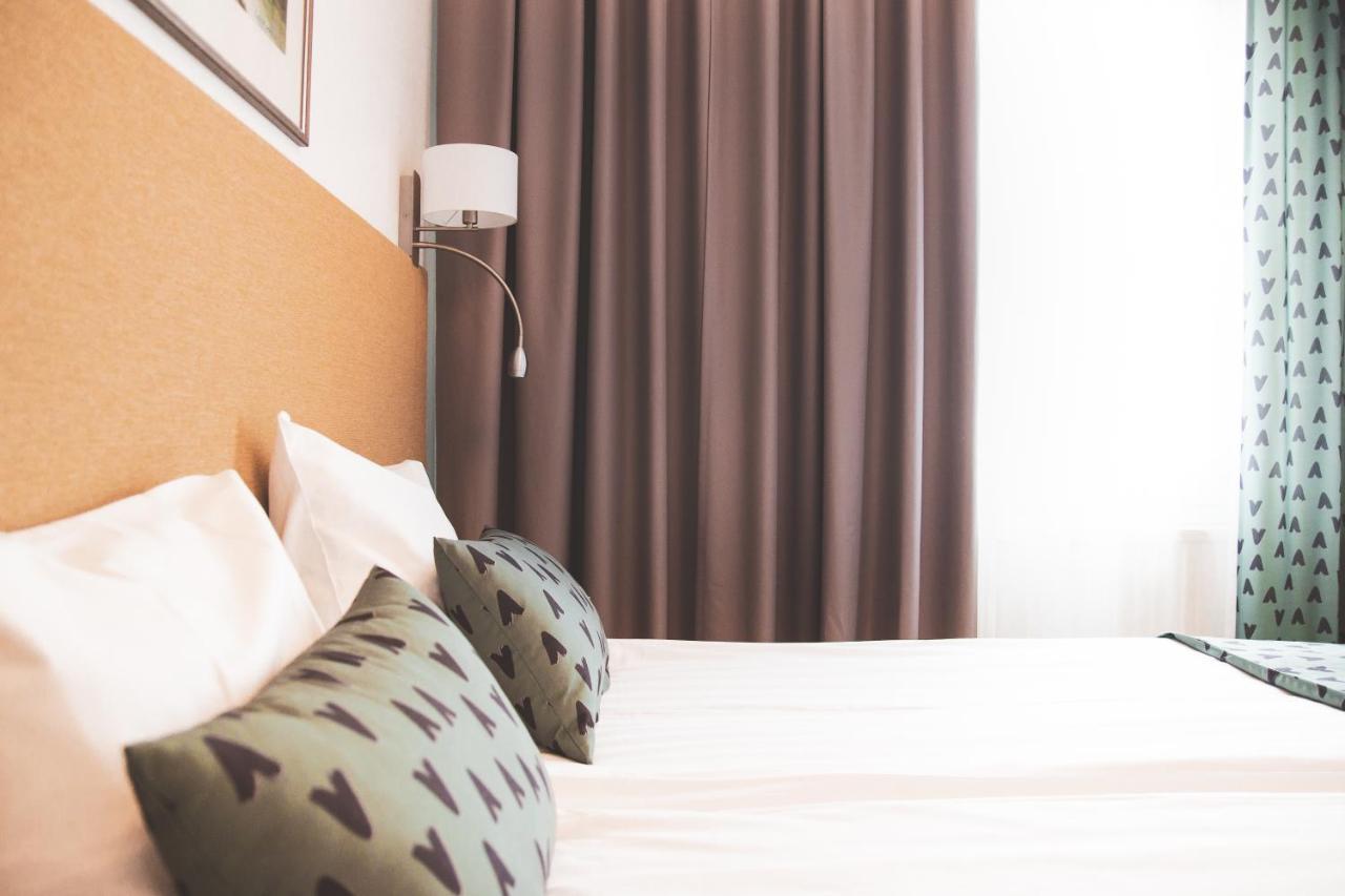 Hotel Aakenus Рованиеми Экстерьер фото