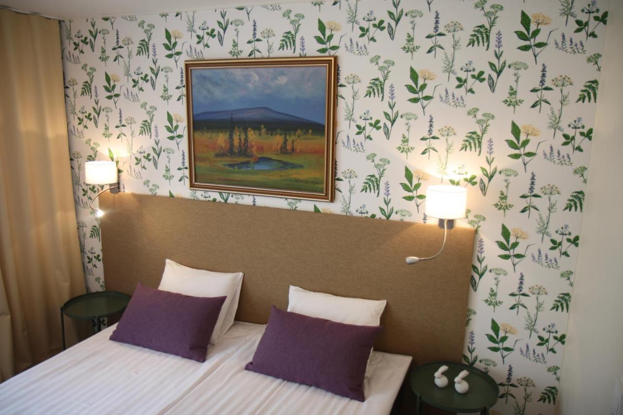 Hotel Aakenus Рованиеми Экстерьер фото