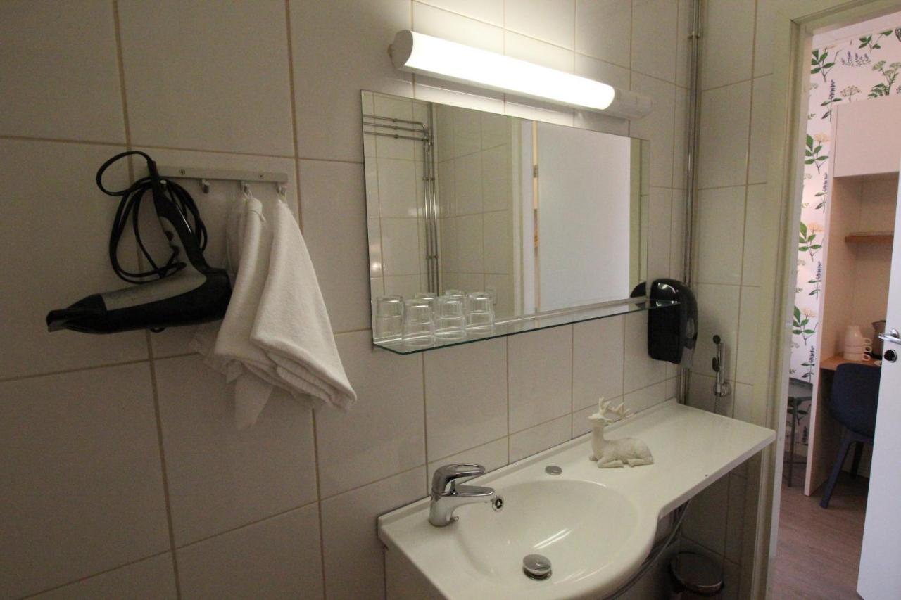 Hotel Aakenus Рованиеми Экстерьер фото