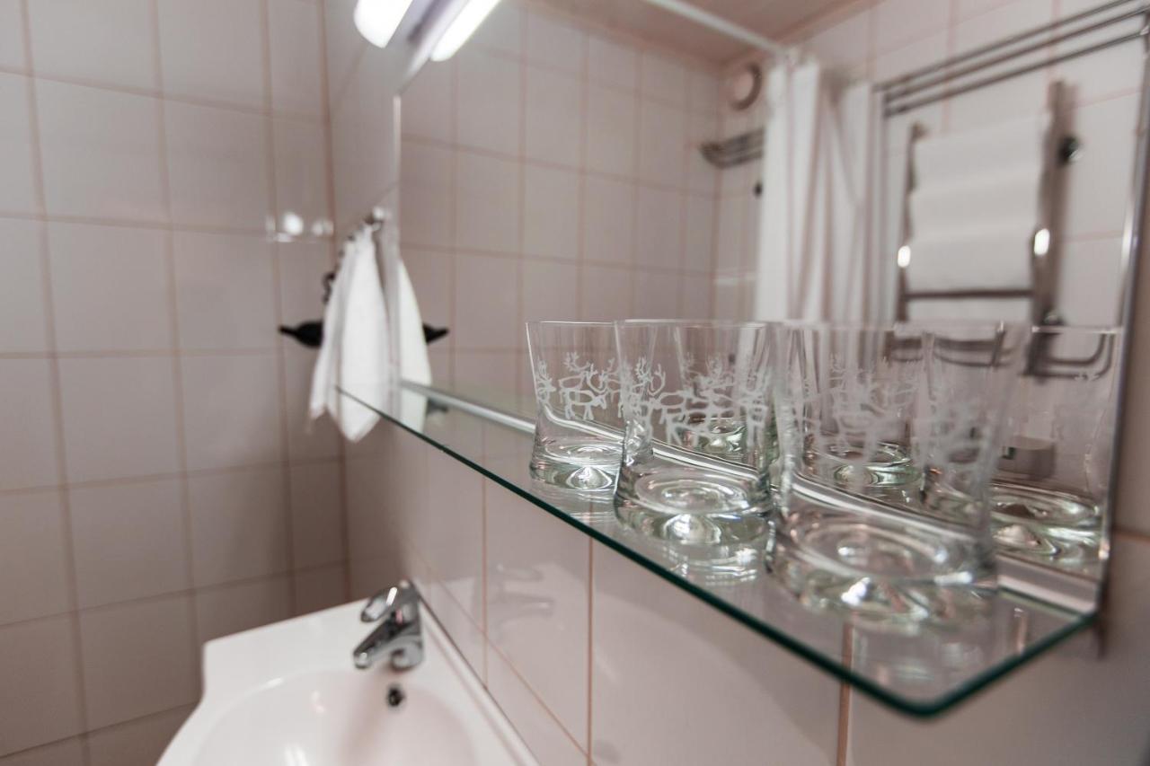 Hotel Aakenus Рованиеми Экстерьер фото