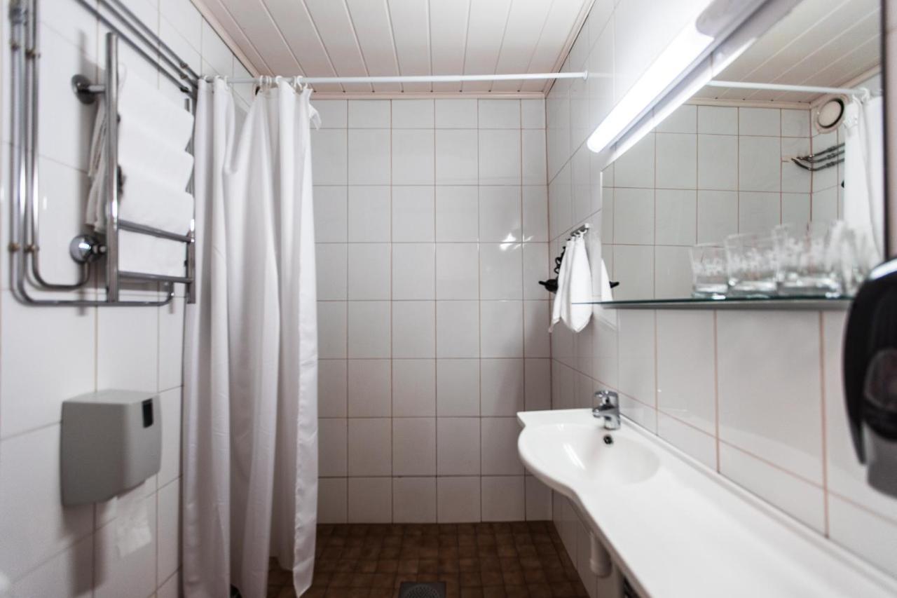 Hotel Aakenus Рованиеми Экстерьер фото