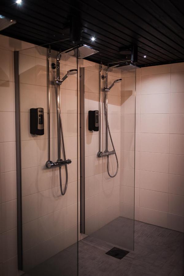 Hotel Aakenus Рованиеми Экстерьер фото