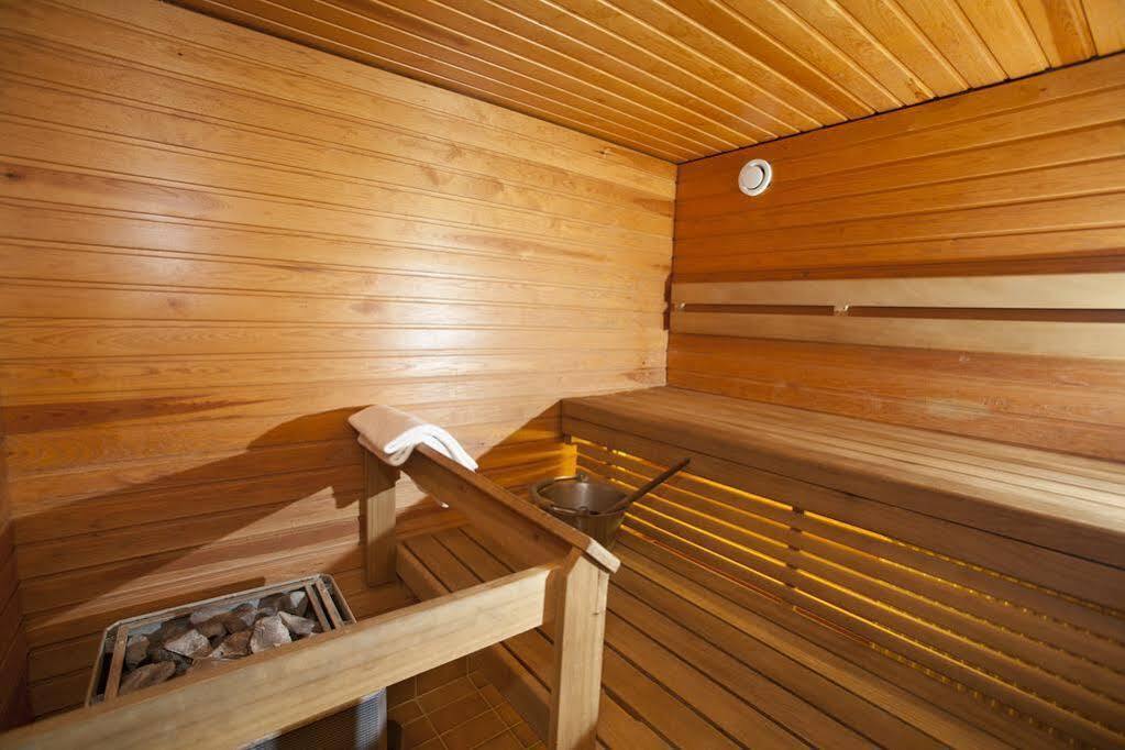 Hotel Aakenus Рованиеми Экстерьер фото
