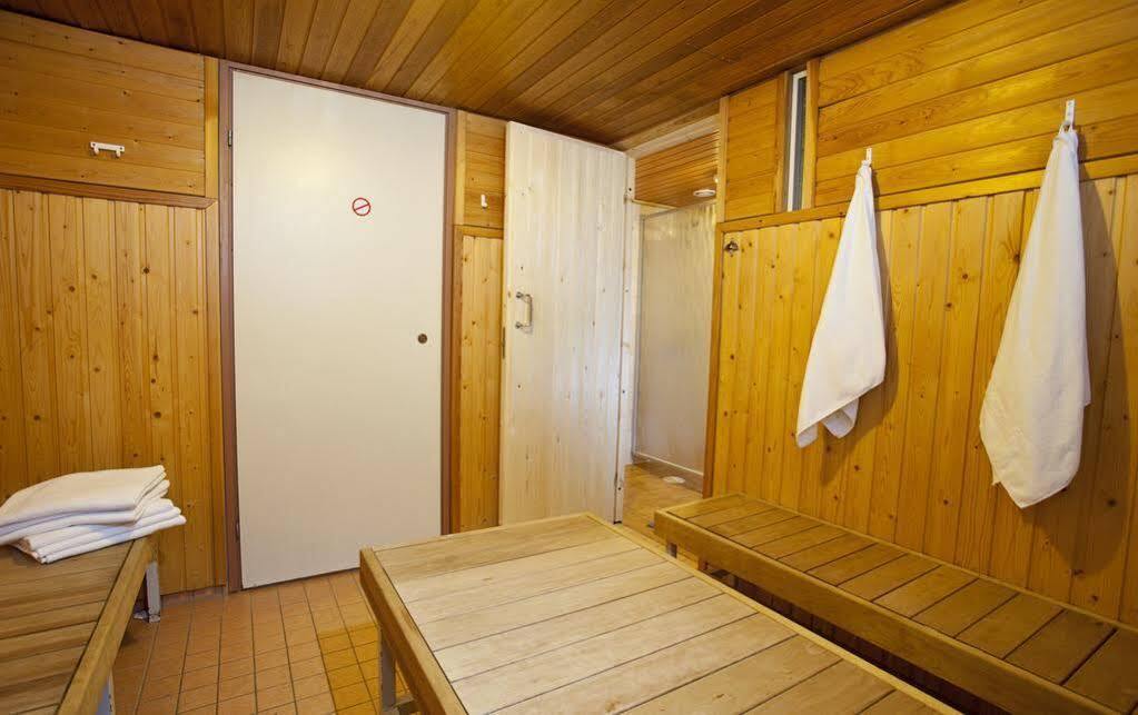 Hotel Aakenus Рованиеми Экстерьер фото